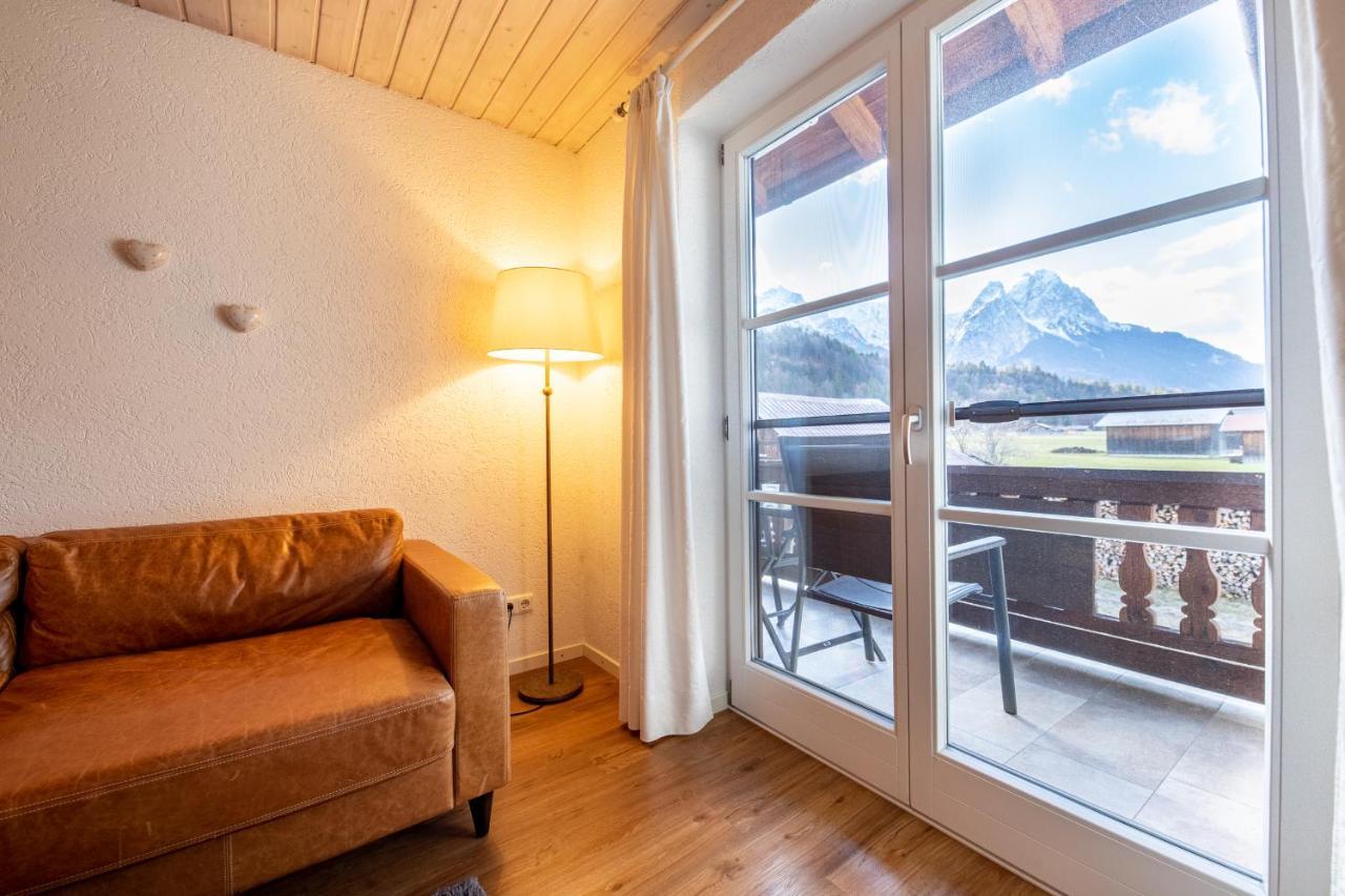 Ferienwohnung Kloana Waxlstoa Garmisch-Partenkirchen Exterior foto